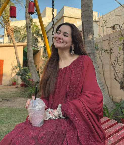 Hania Aamir’s Dark Maroon Pakistani Suit